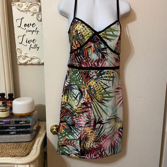 Guess bodycon floral multi color size 10 - Picture 3 of 6